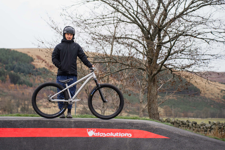 Jackal E☓J Bike Check: Jake Ebdon's Santa Cruz Jackal – Tweed Valley Bikes