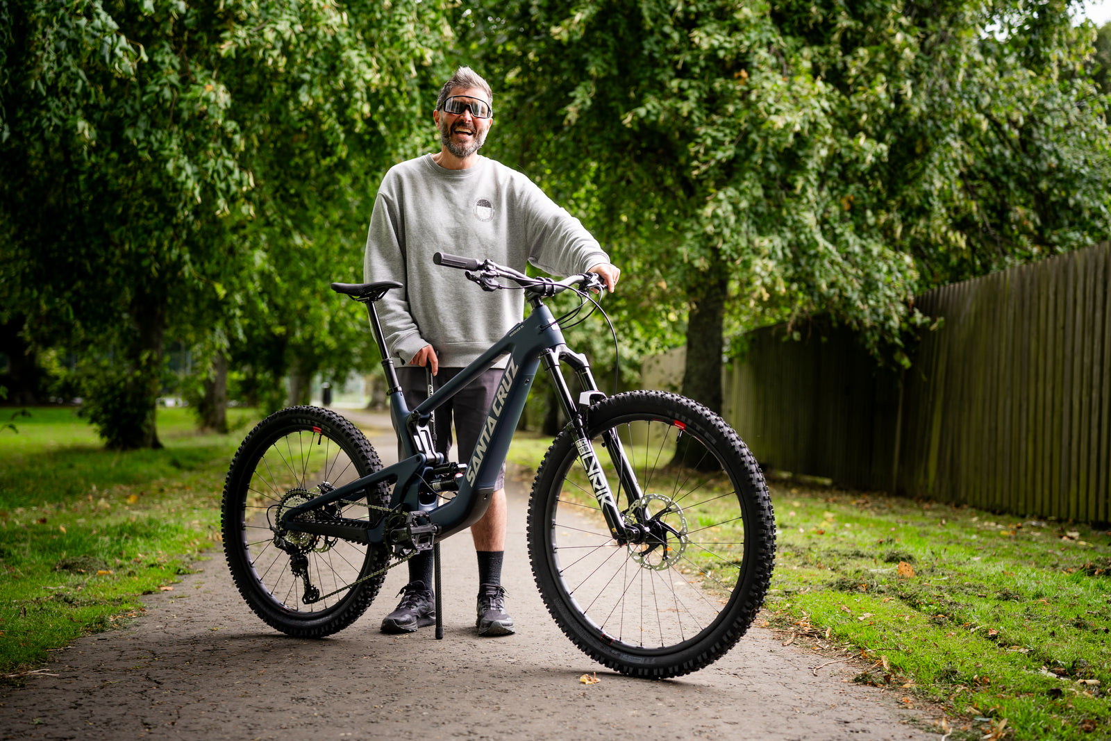 Andy McKenna aka @stokedonms and his Santa Cruz Heckler SL