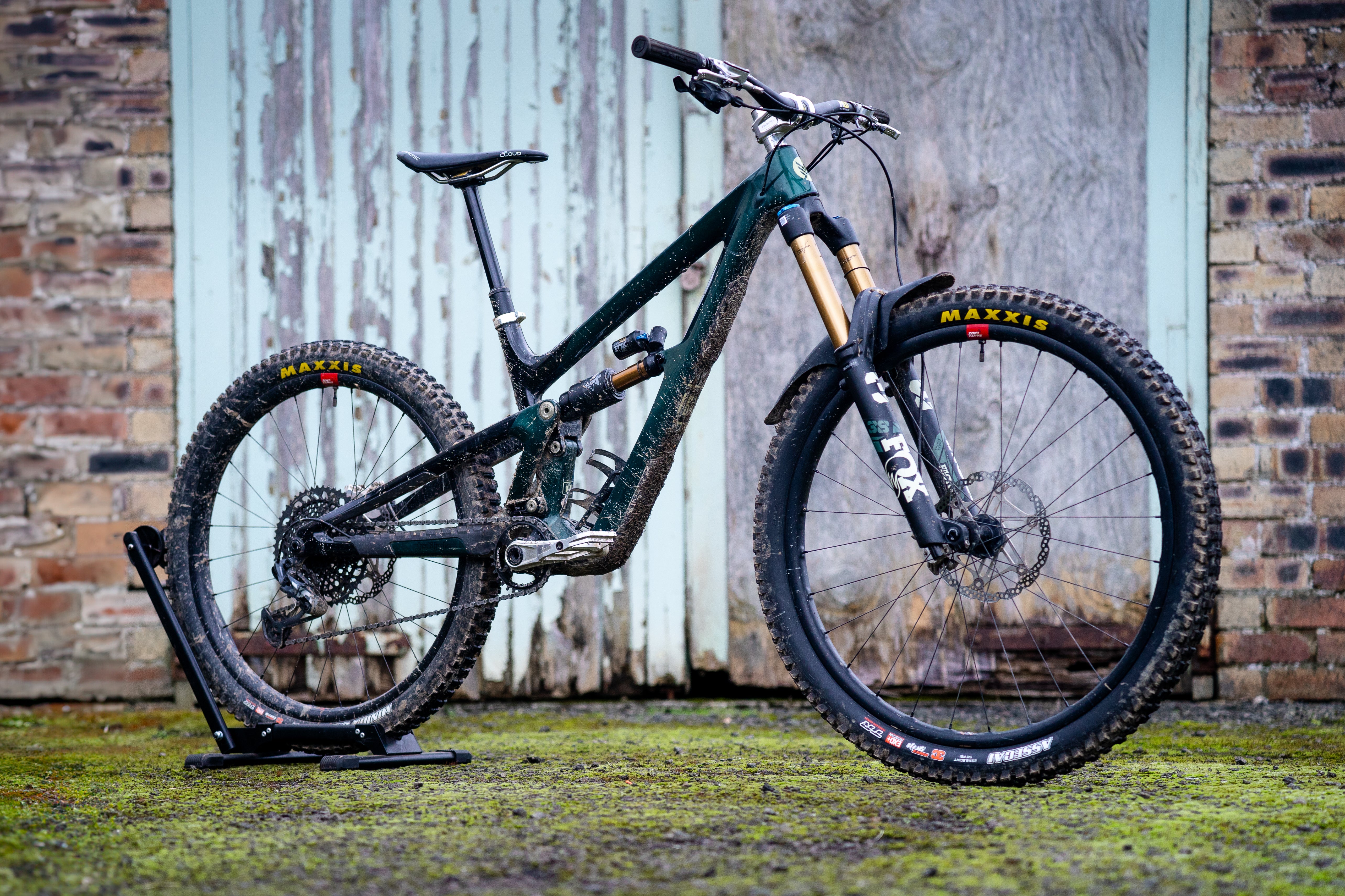 Staff Bike Check: Neil's Ibis HD6 – Tweed Valley Bikes