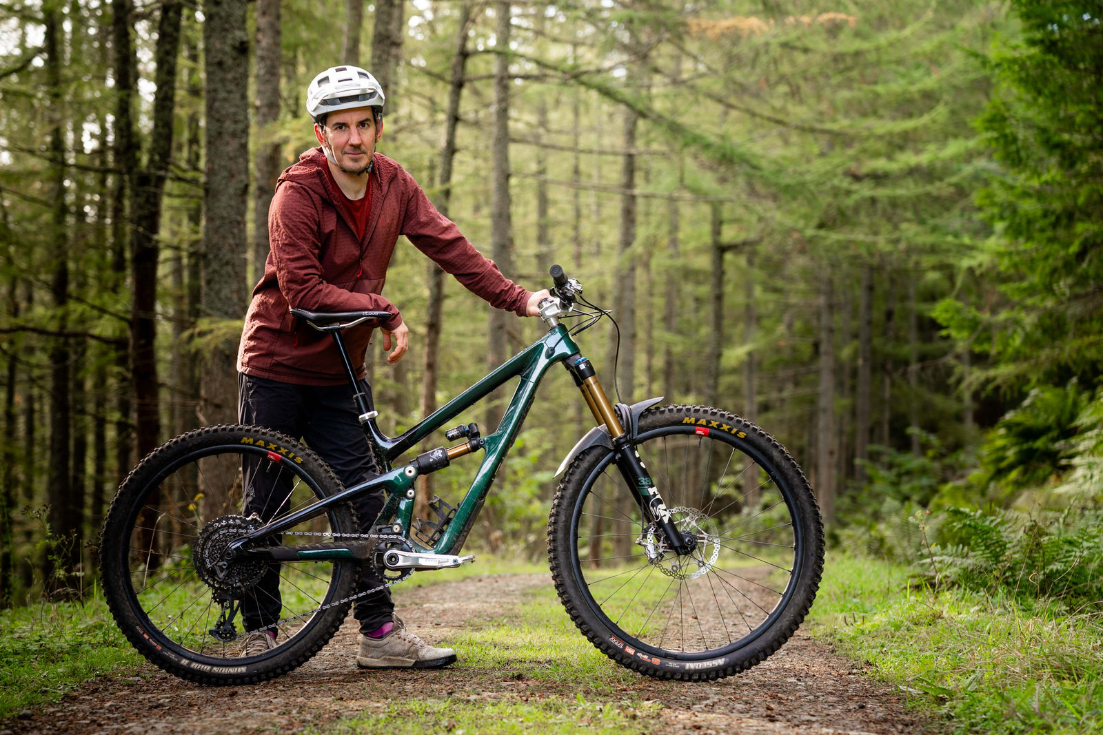 Neil and his custom built Ibis HD6 
