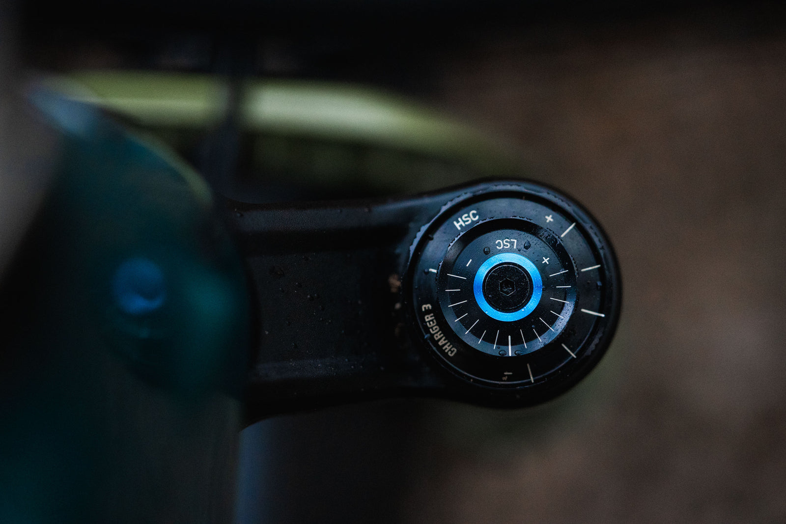 Compression dial on Rockshox Lyrik Ultimate 