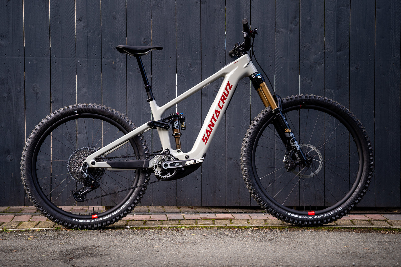 Santa Cruz Vala CC XO AXS RSV in Grey