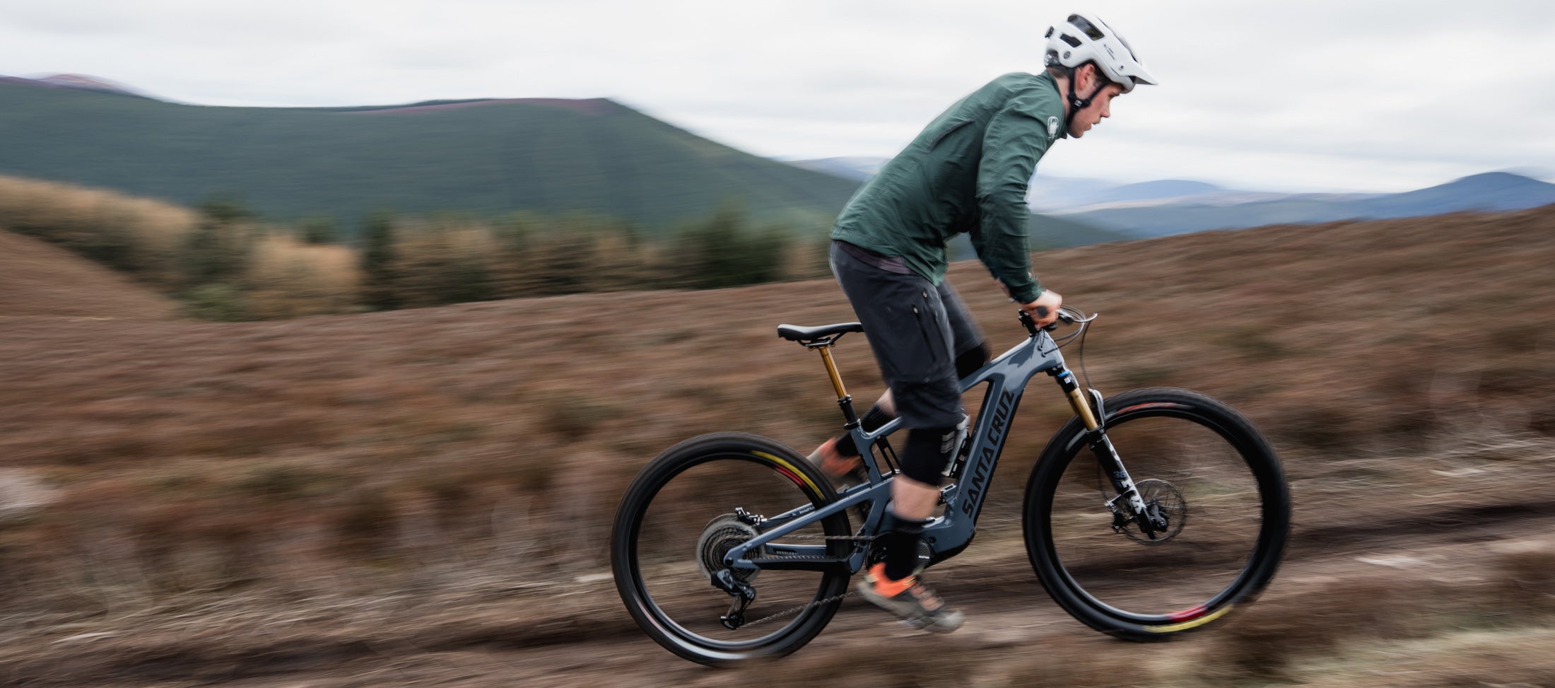 Santa Cruz Heckler riding Innerleithen