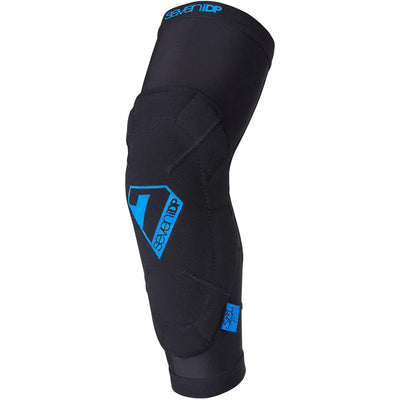 7iDP Sam Hill Kneepads in Black at Tweed Valley Bikes