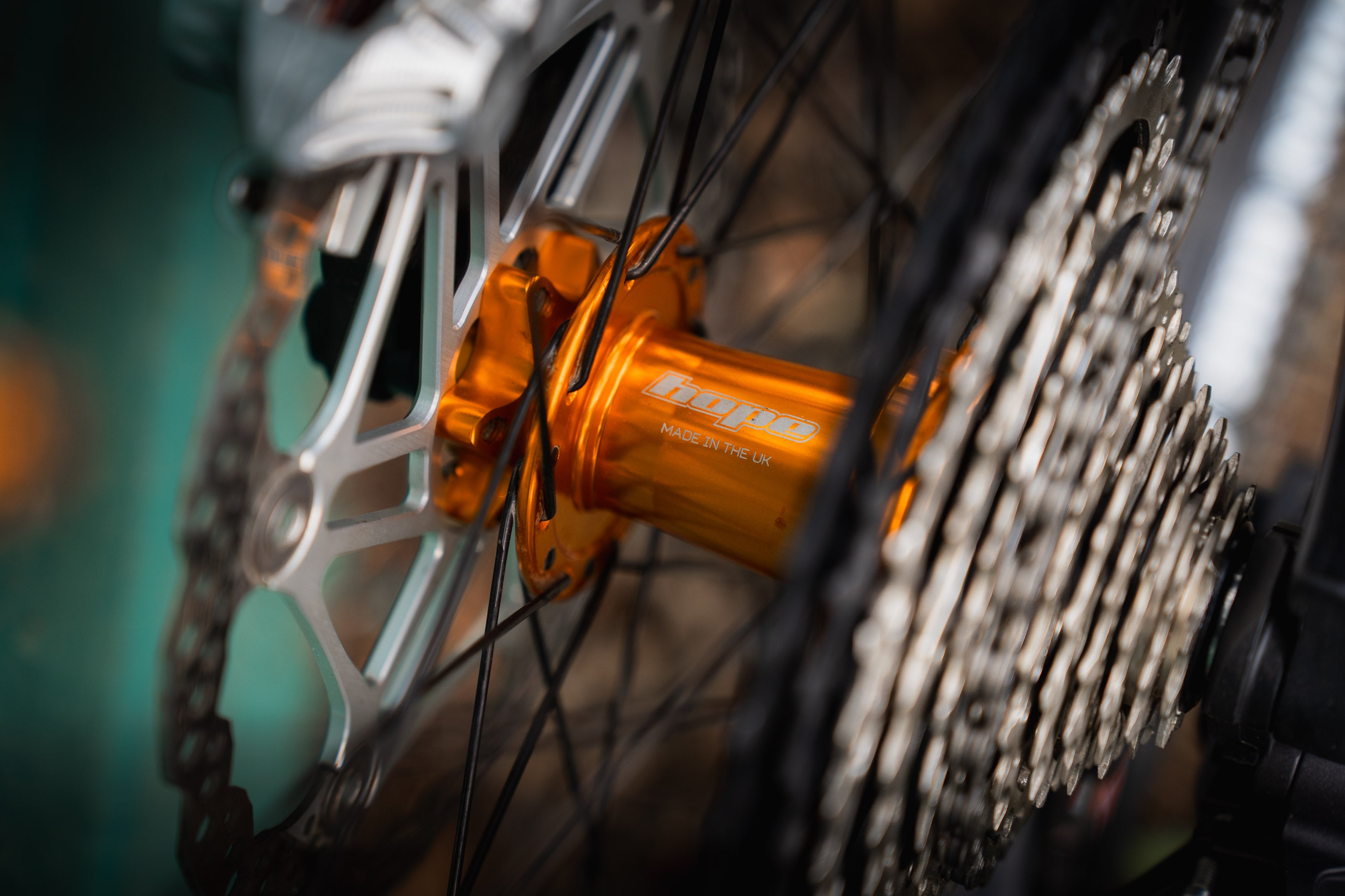 Hope Pro 5 Hub in Orange