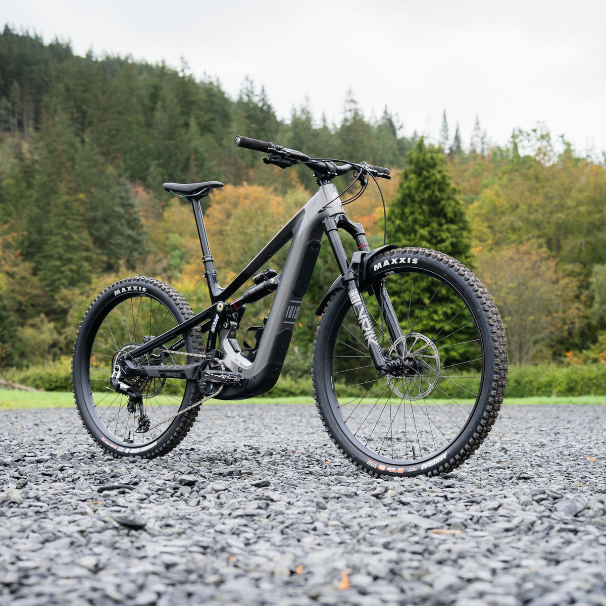 The Ibis Oso TR E Bike in Shady Charcoal