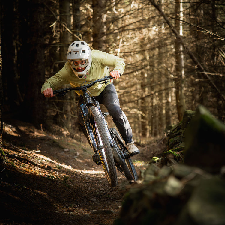 Riding the Maxxis Assegai tire at the Innerleithen downhill trails