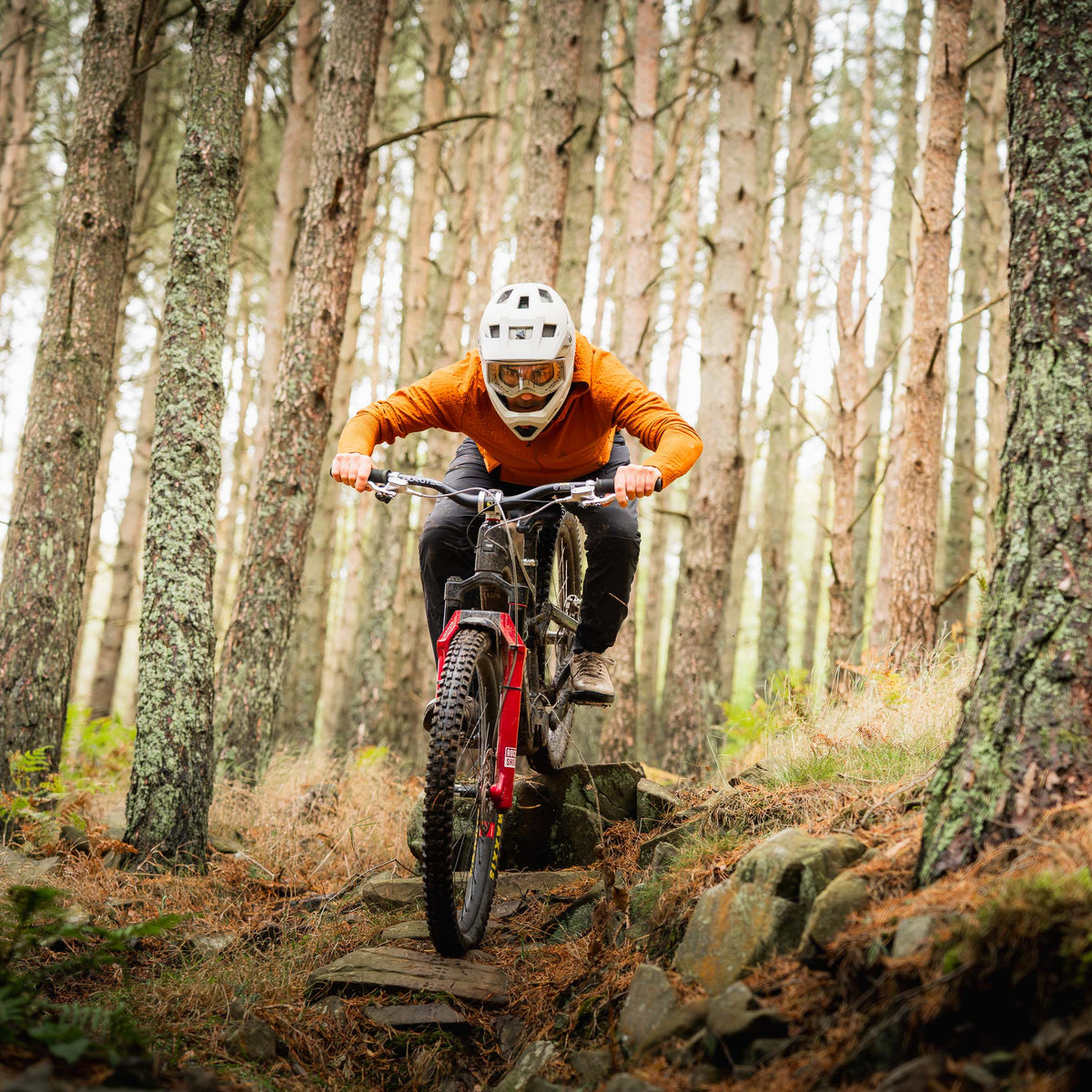Riding the Santa Cruz Bullit at Thornilee