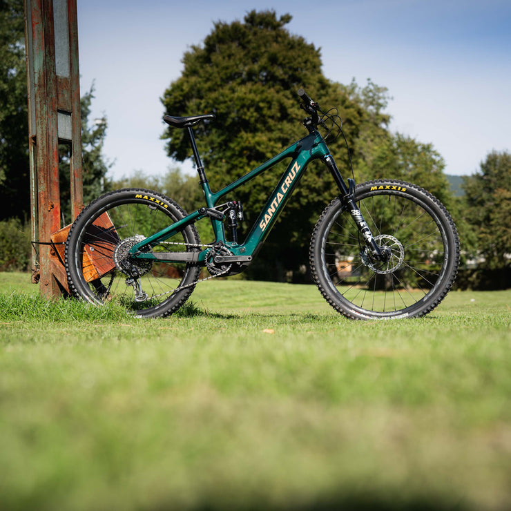 Ex-Demo Santa Cruz Vala C S Kit MX, Size Large - 2025
